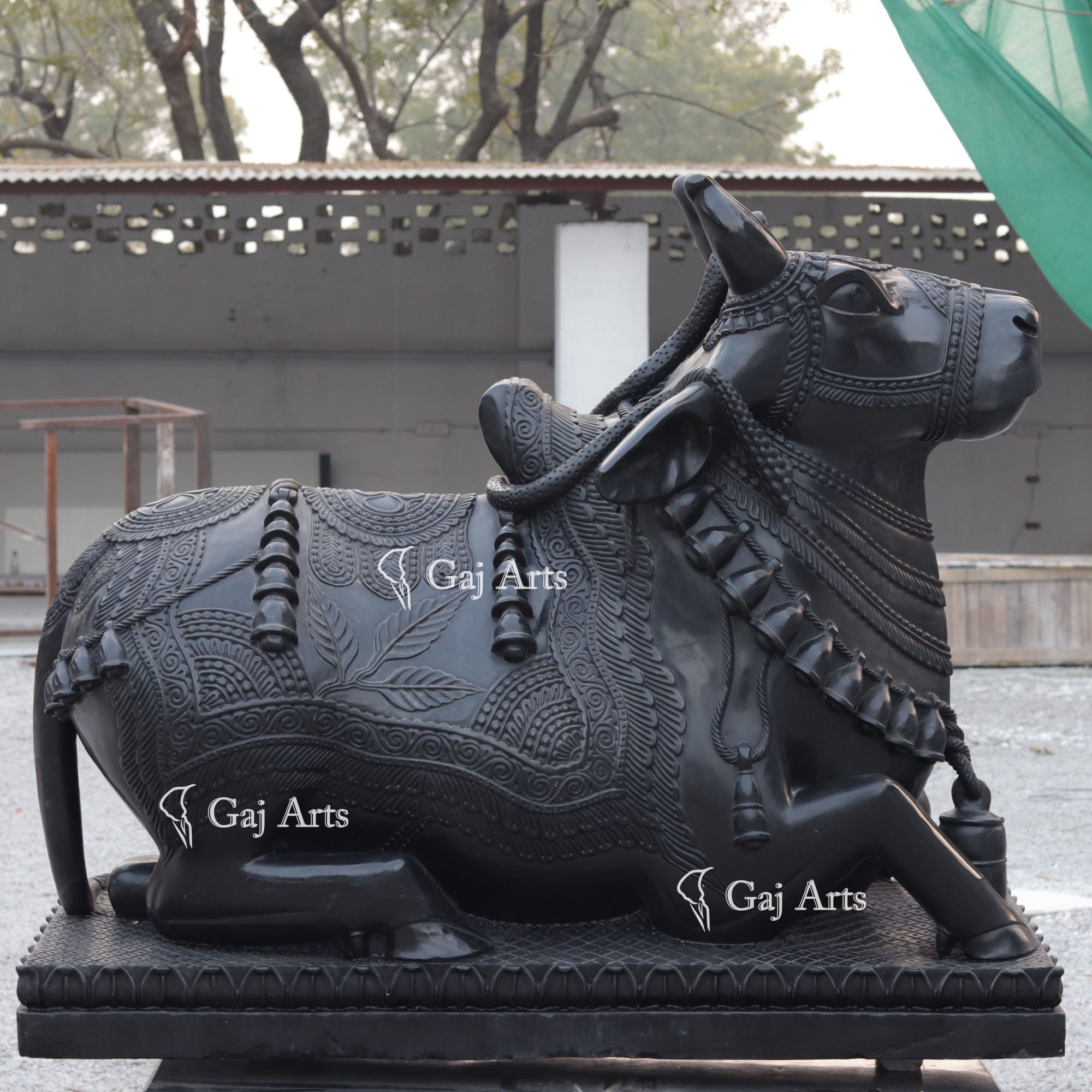Black Marble Nandi Idol | 60 Inch
