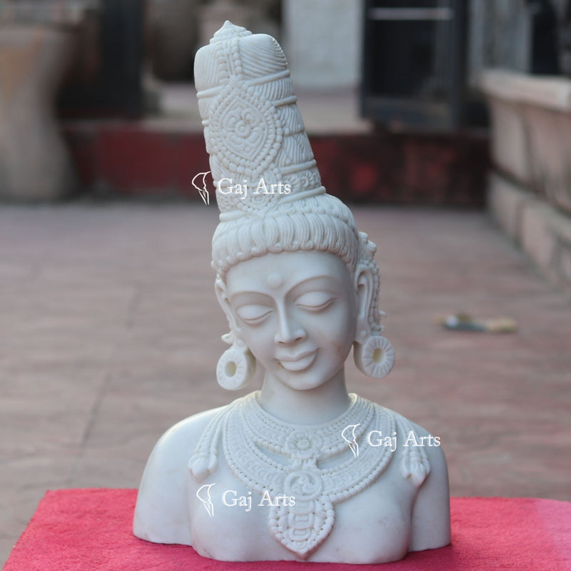 Lady statue 21"