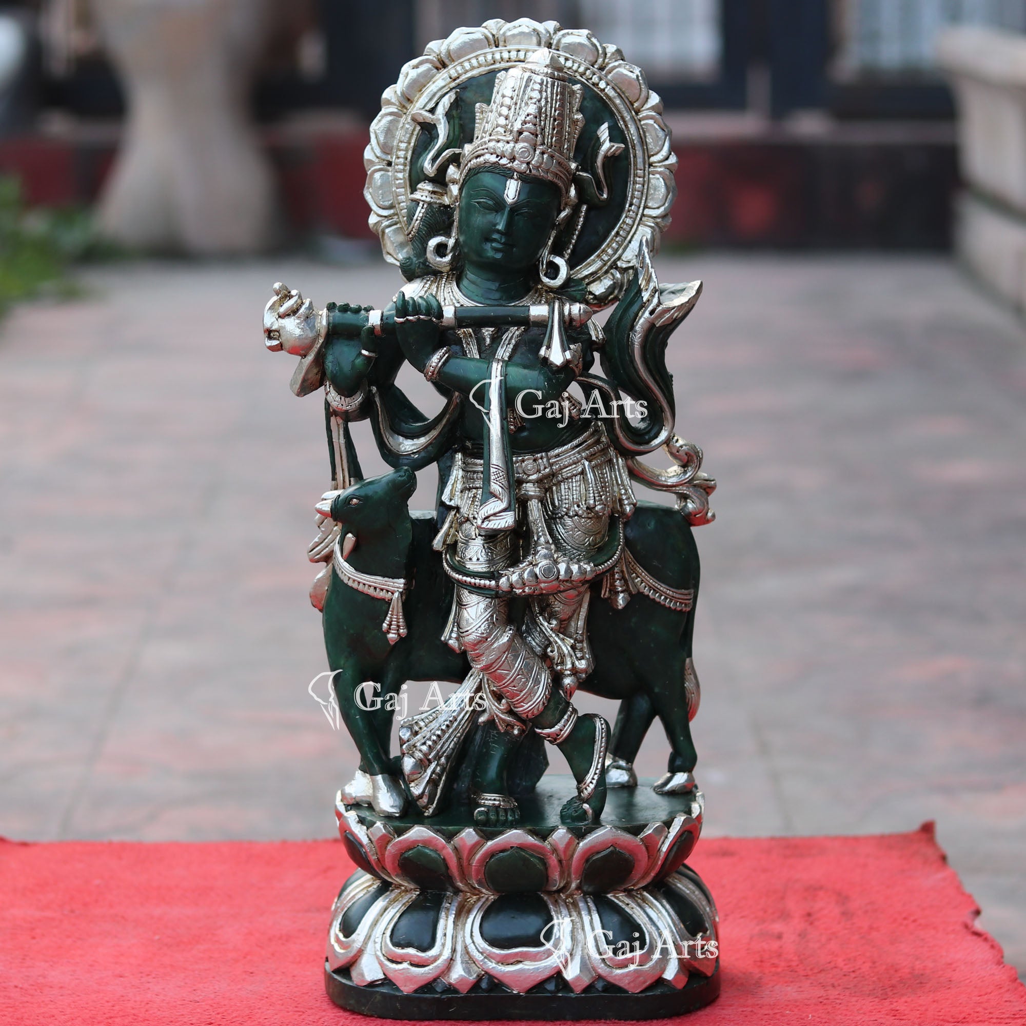 Green Quartz Go Gopal Idol | 21 Inch