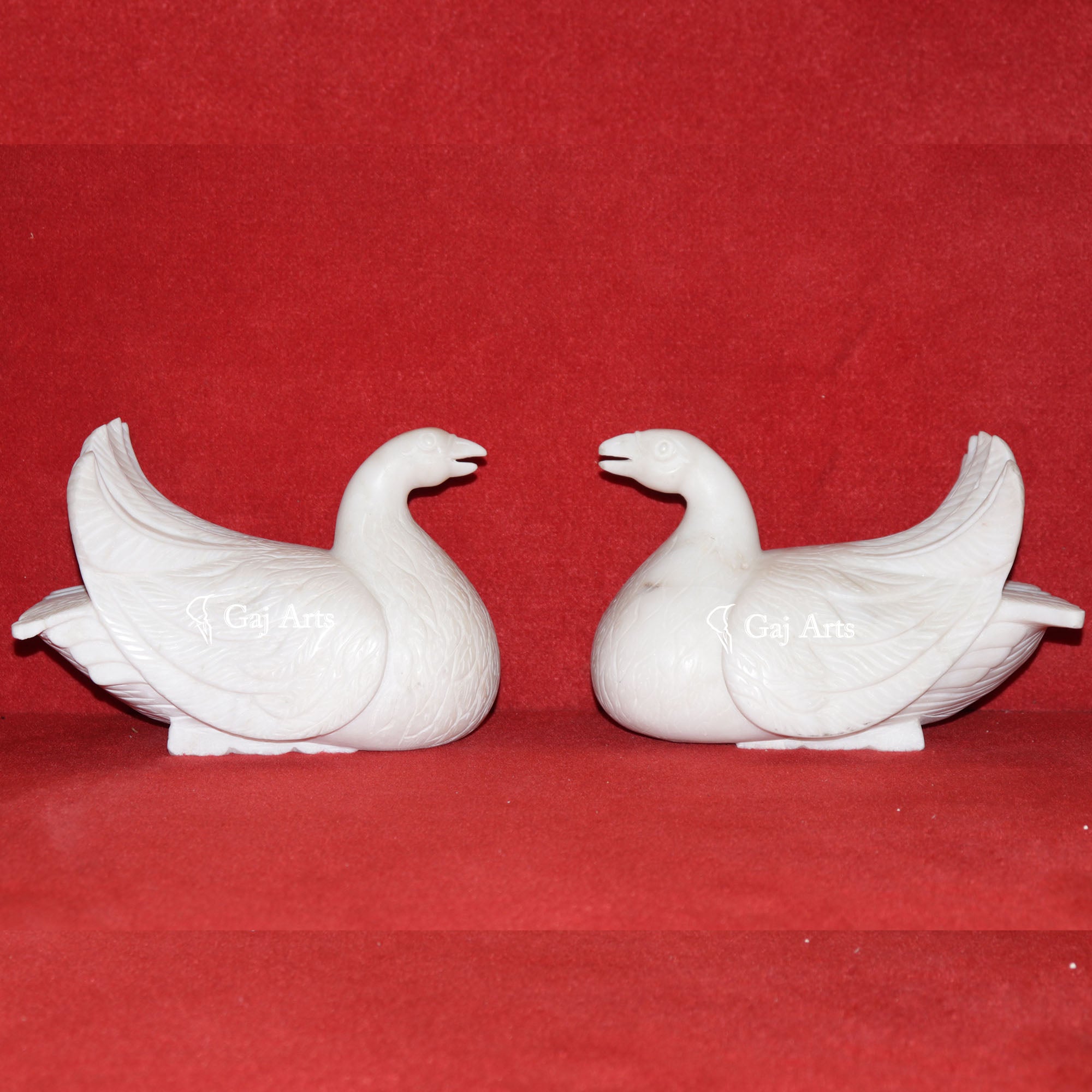 White Marble Pigeon Figurine | 8 Inch
