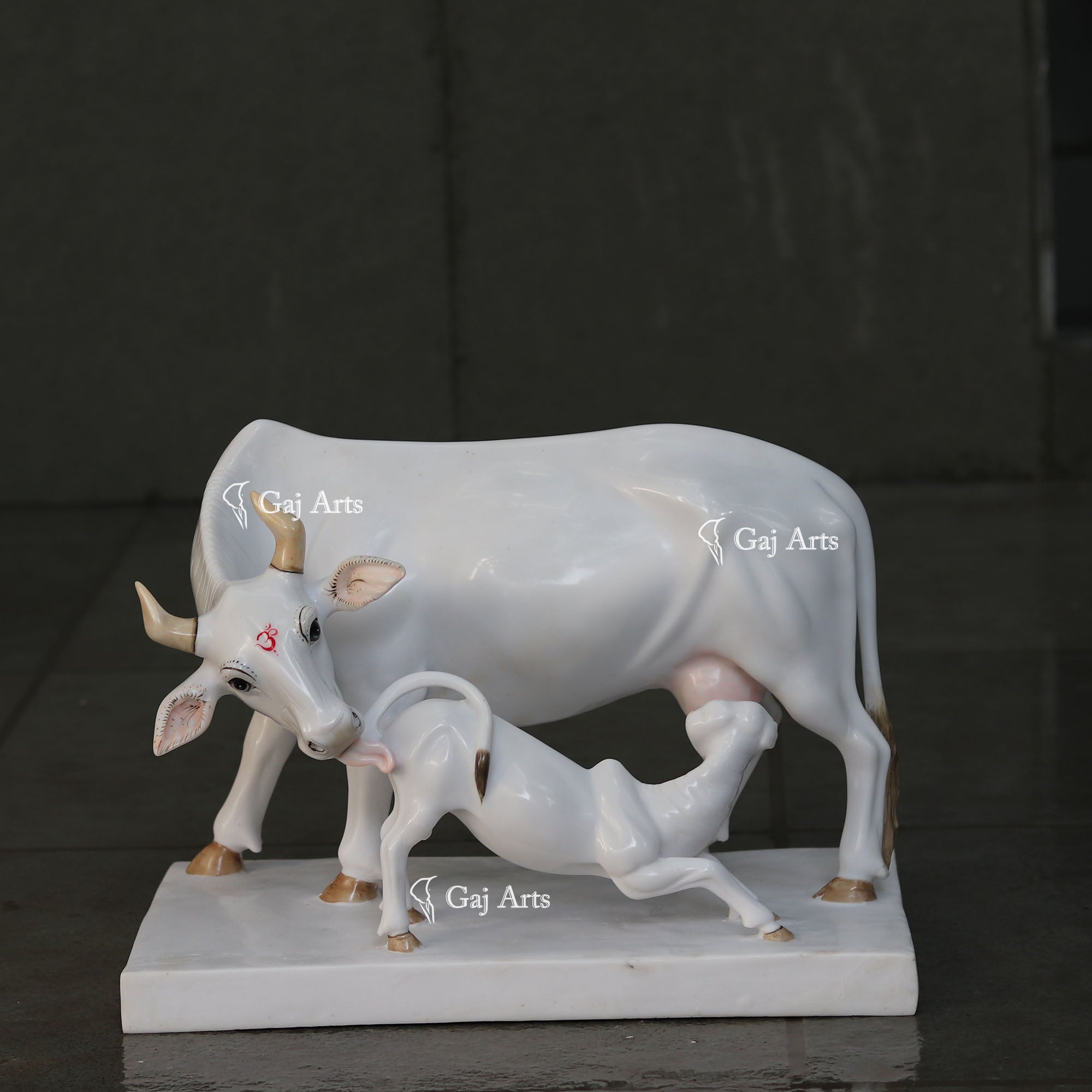 White Marble Ethiopia Cow &amp; Calf Idol | 18 Inch