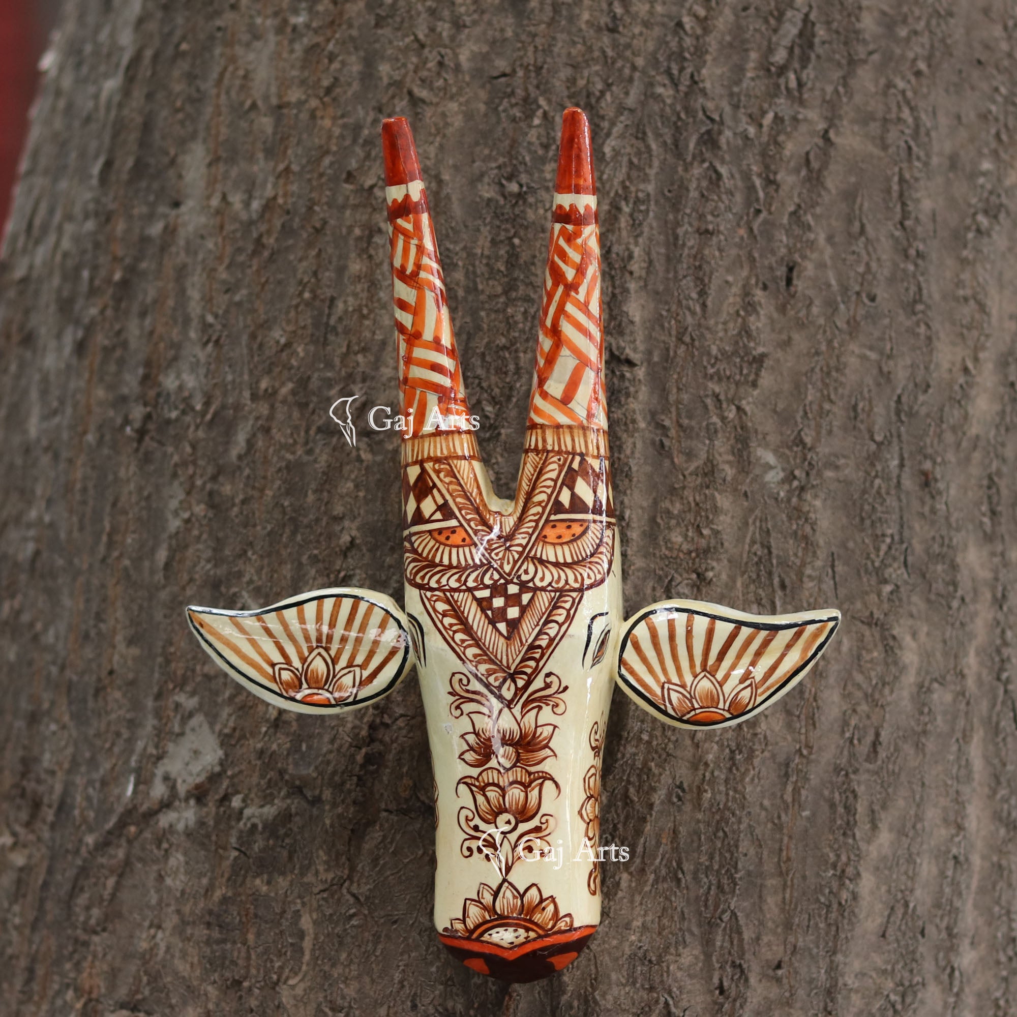 Wooden Nandi Face Sculpture | 8 Inch