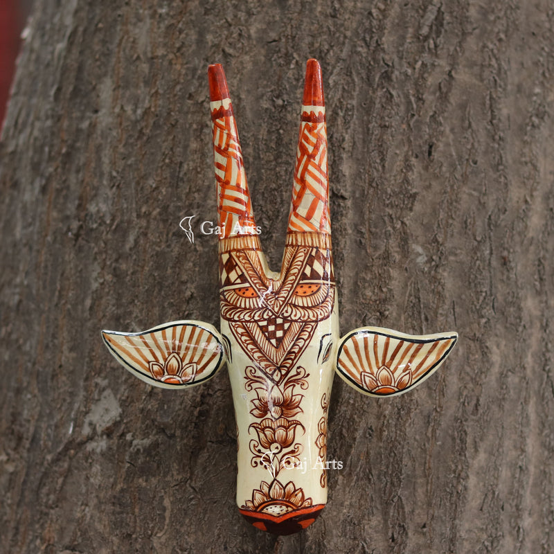 Nandi Face 8"