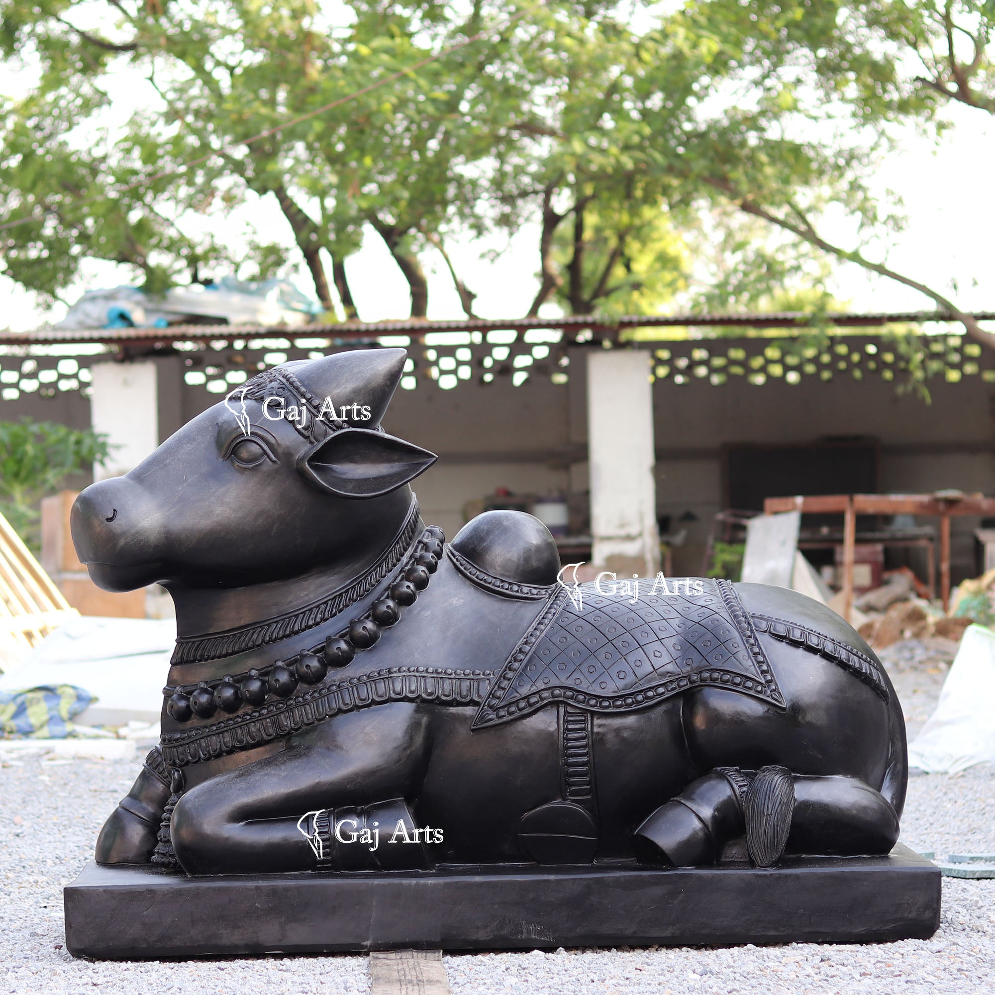 Black Marble Nandi Idol | 60 Inch
