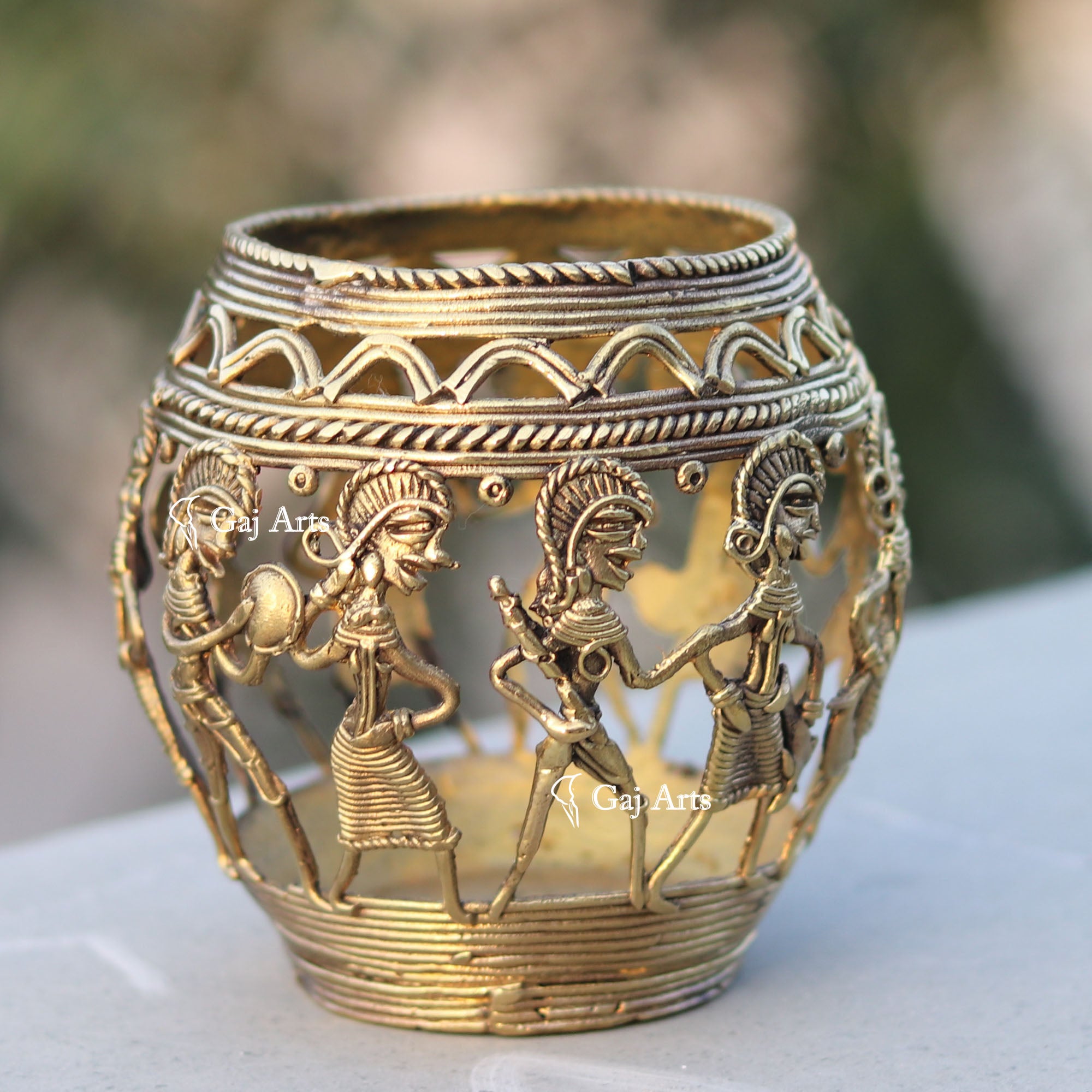 Bastar Dhokra Art Pen Stand 3"