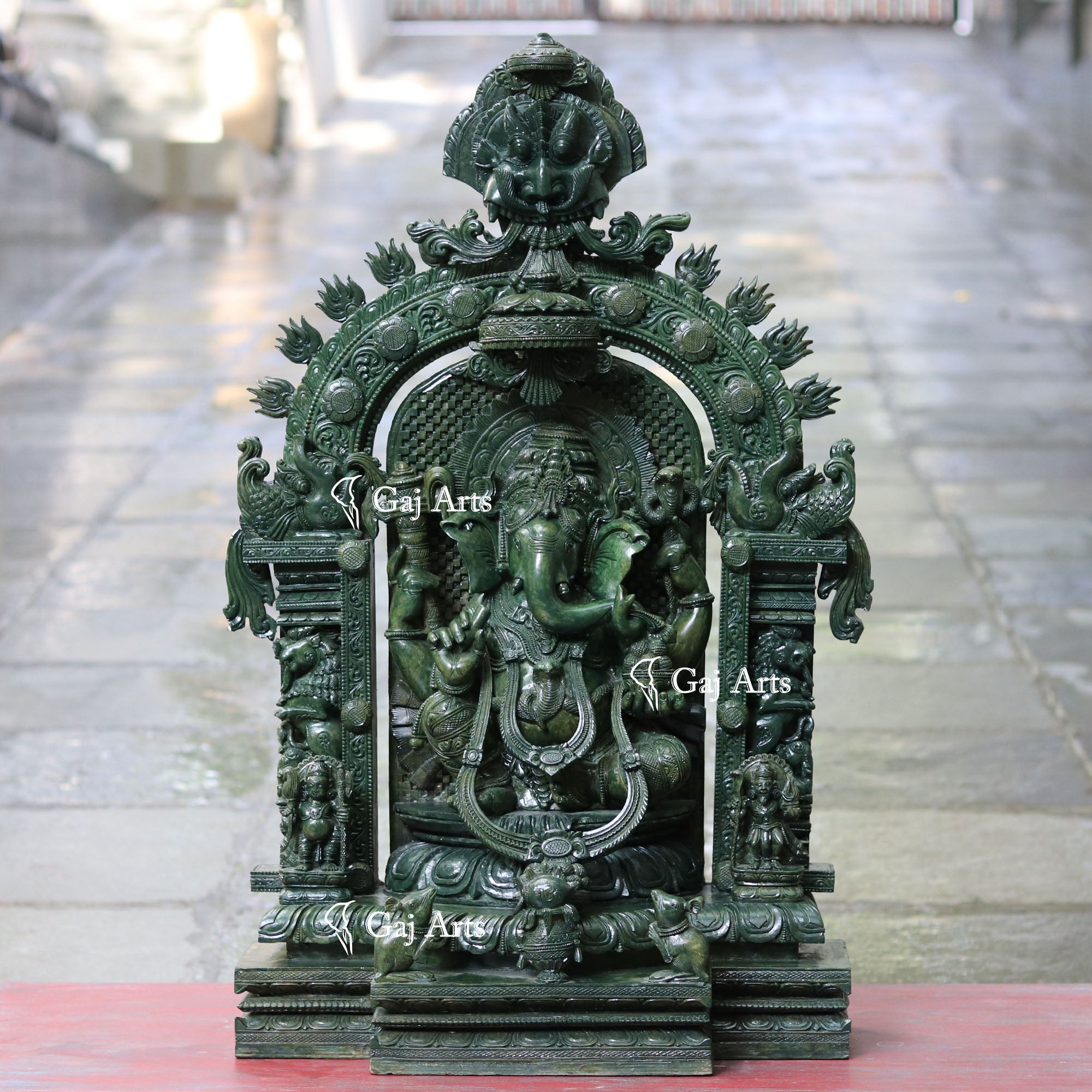 Natural Green Quartz Ganesh Murti | 36 Inch