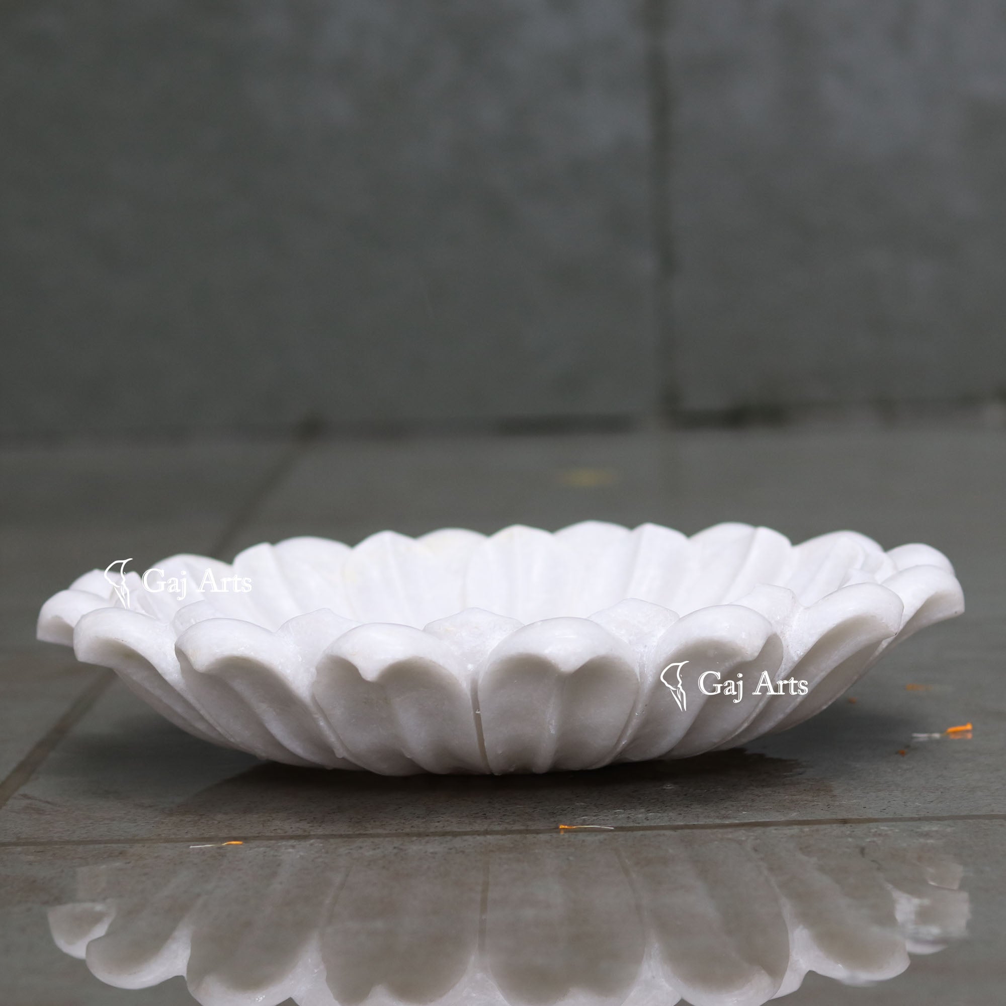 White Marble Elegant Display Bowl | 15 Inch
