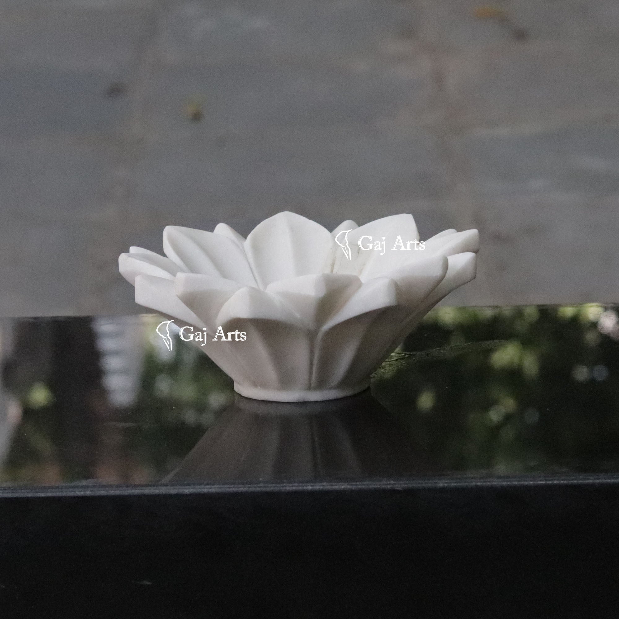 Rajasthan White Marble Mini Flower Uruli | 9 Inch