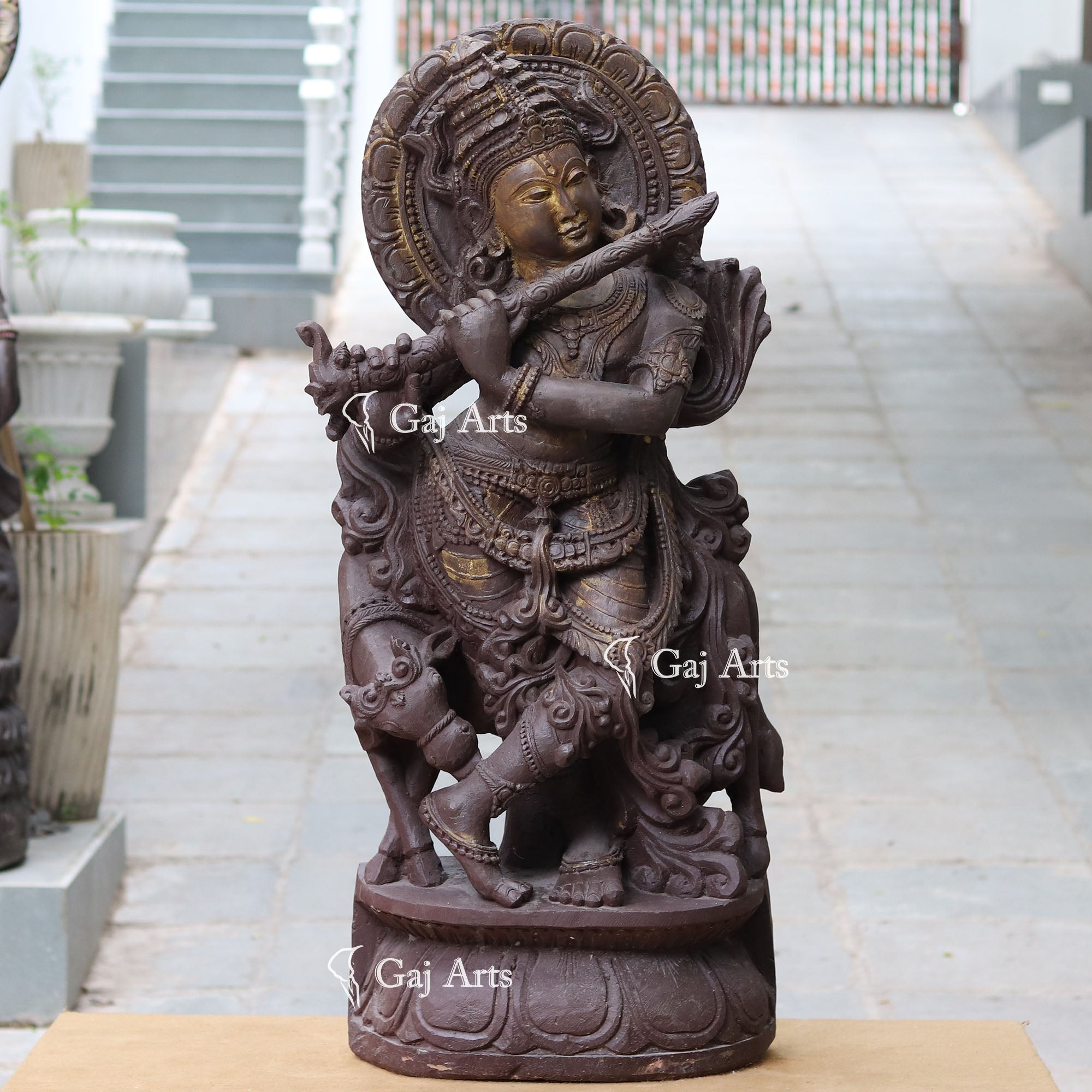 Sand Stone Go Gopal Idol | 48 Inch