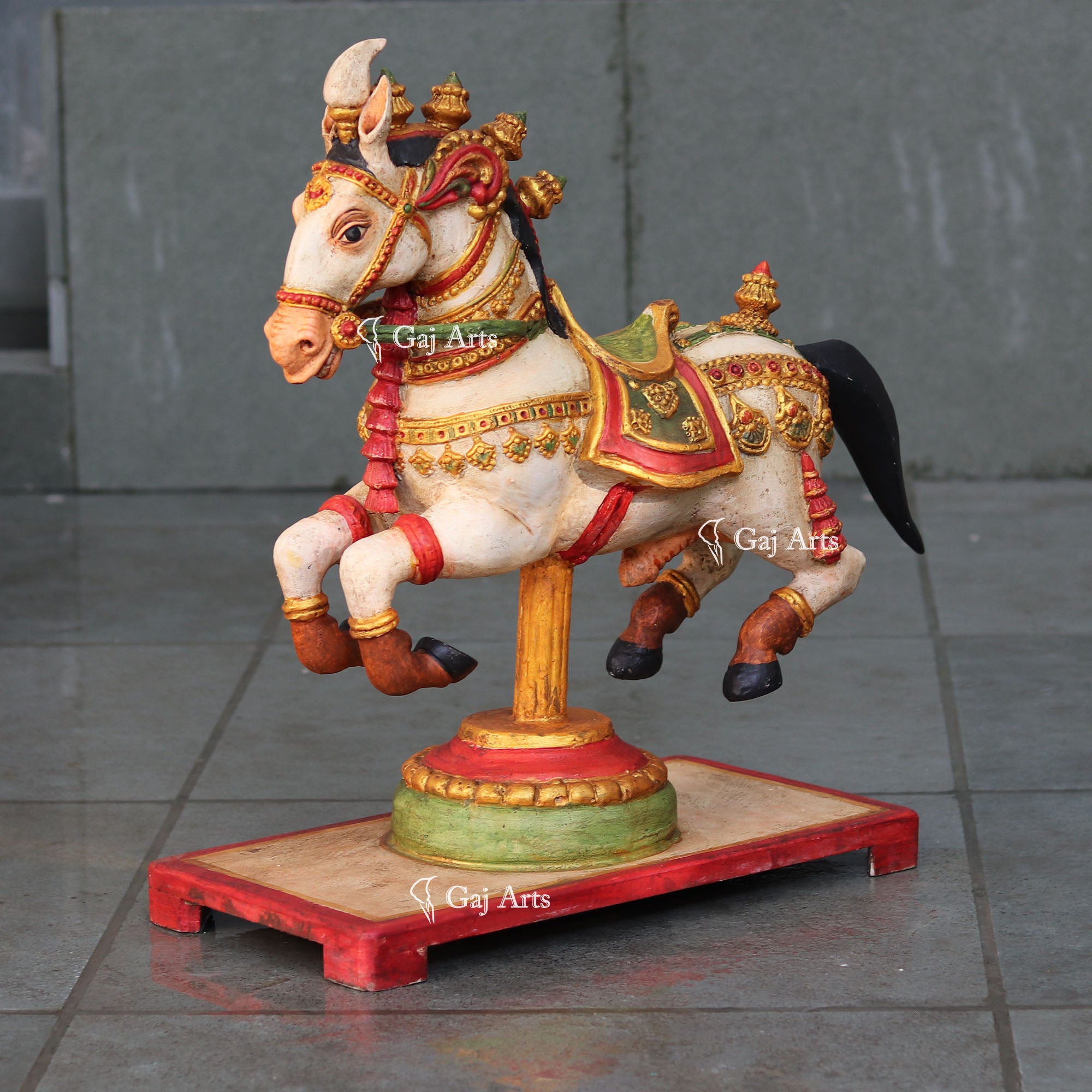Wooden Horse 24"