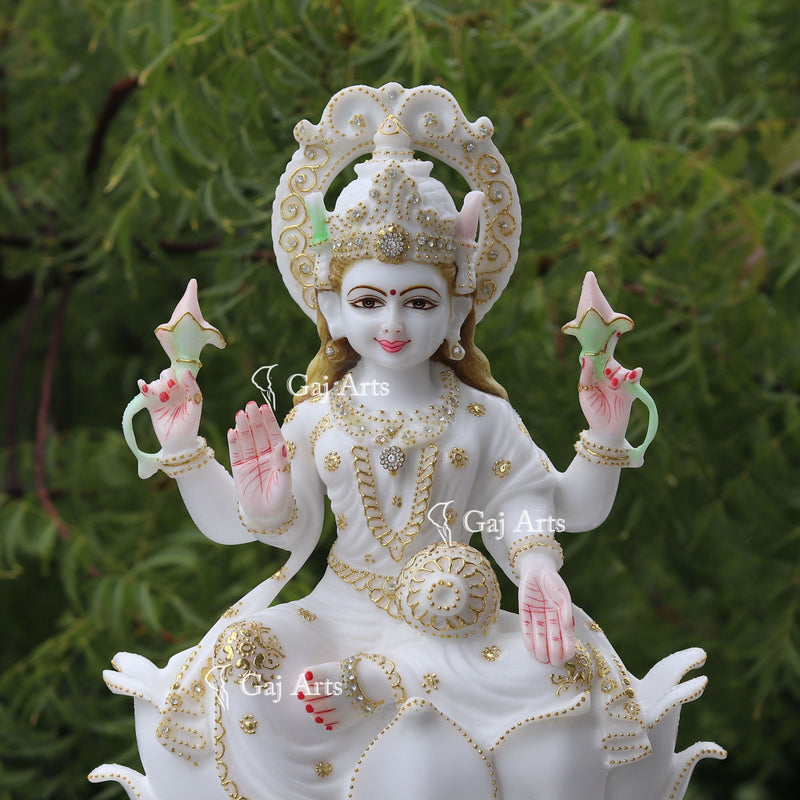 Lakshmi maa 18"