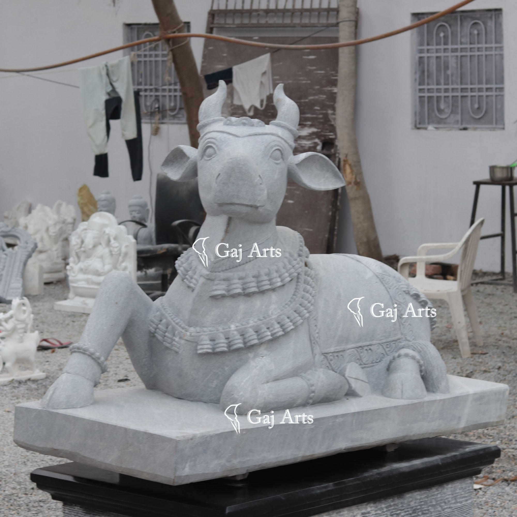 Black Marble Nandi Idol | 60 Inch