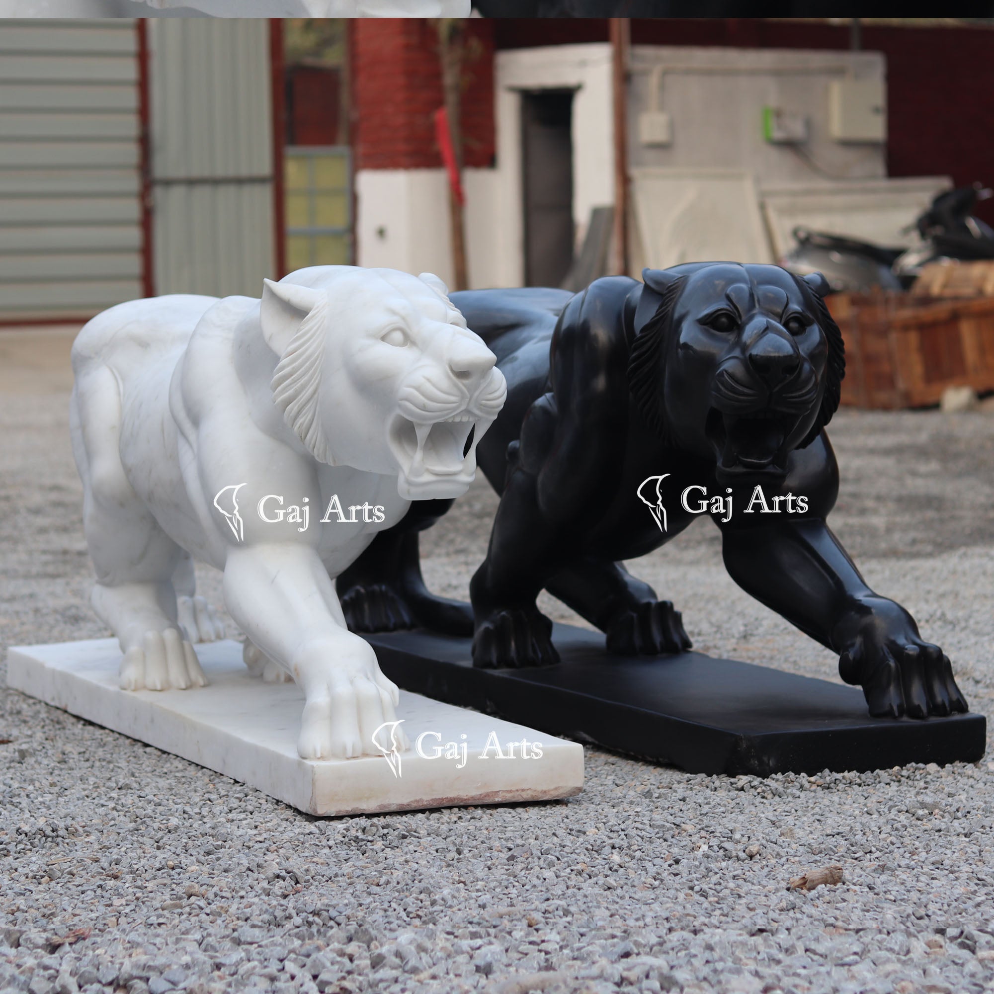 Black & White Marble Lion Sculpture | 72 Inch