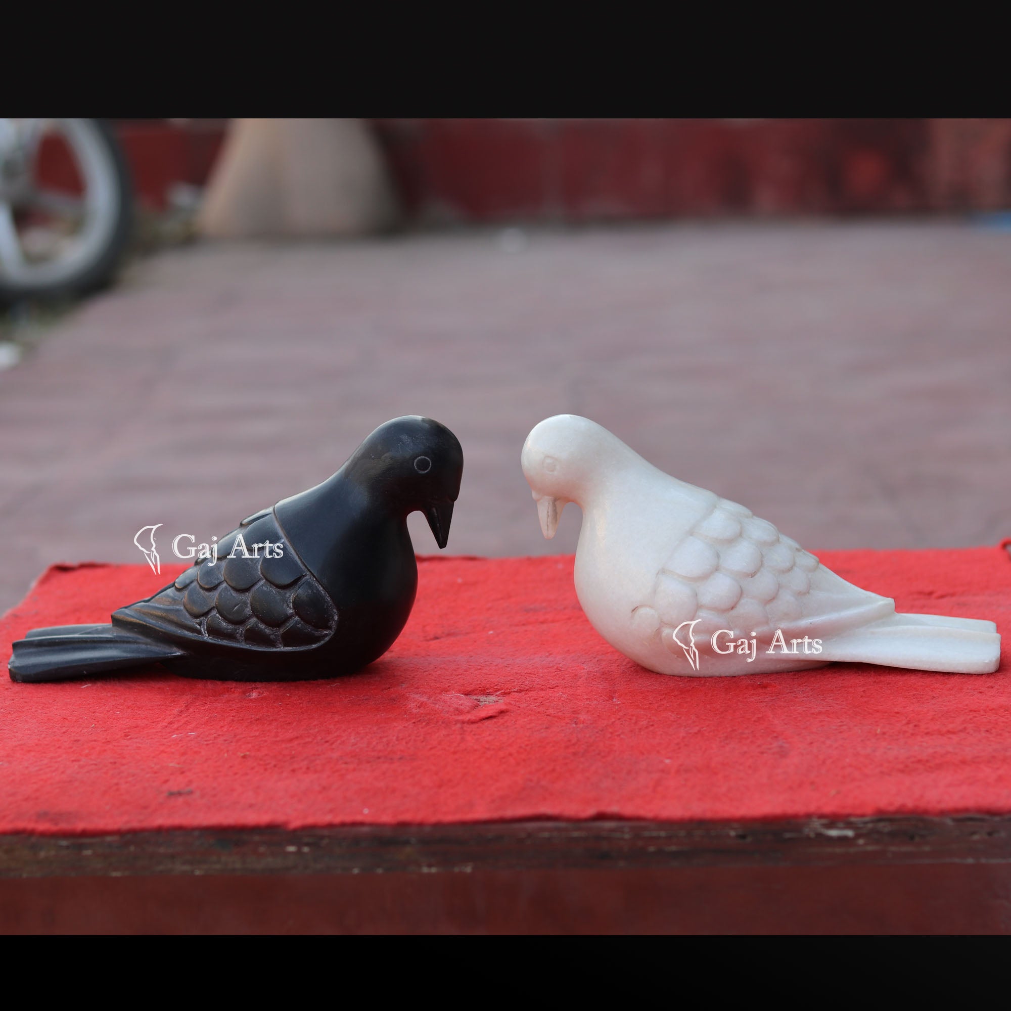 White & Black Marble Pigeon Sculpture | 9 Inch