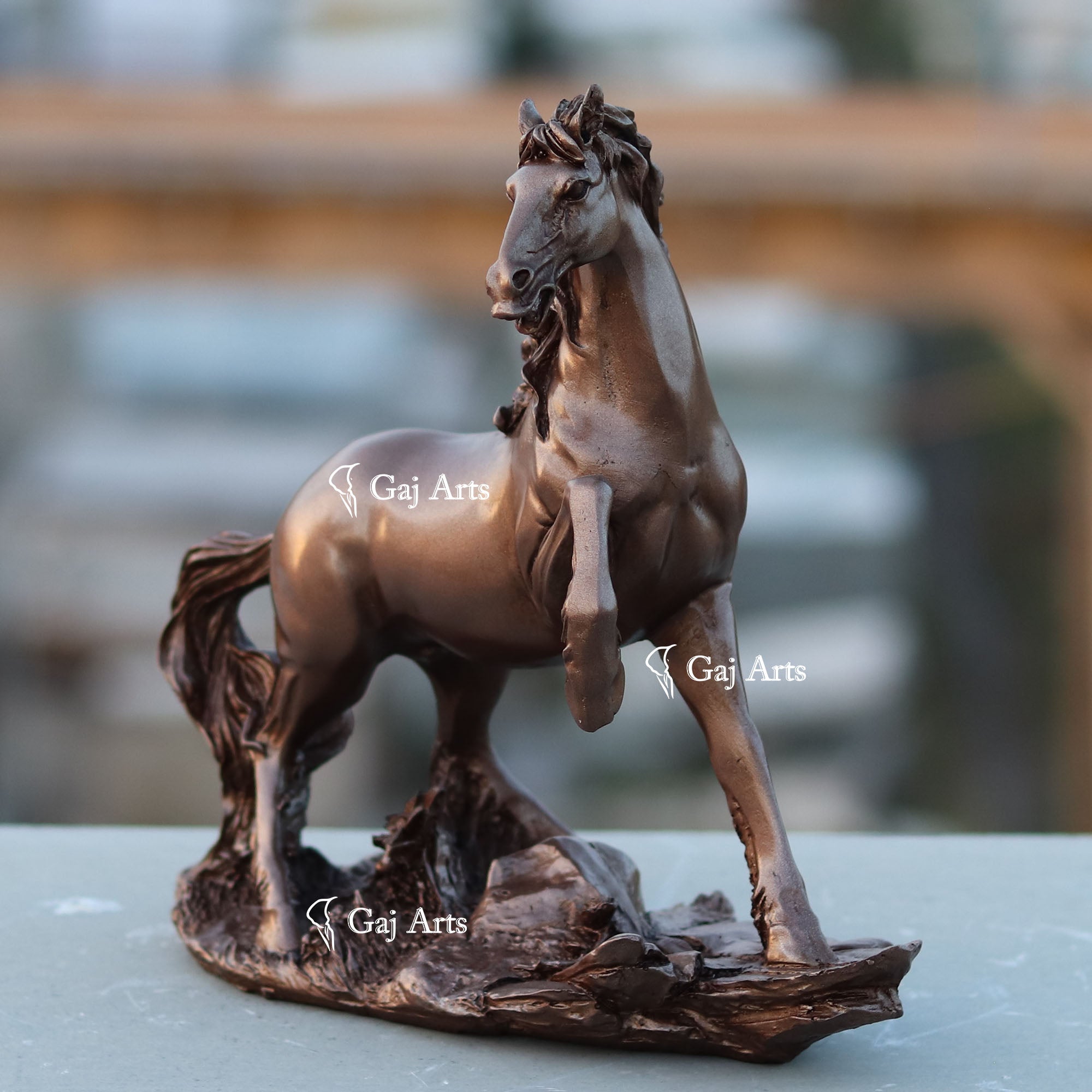 horse statue / 9 inch