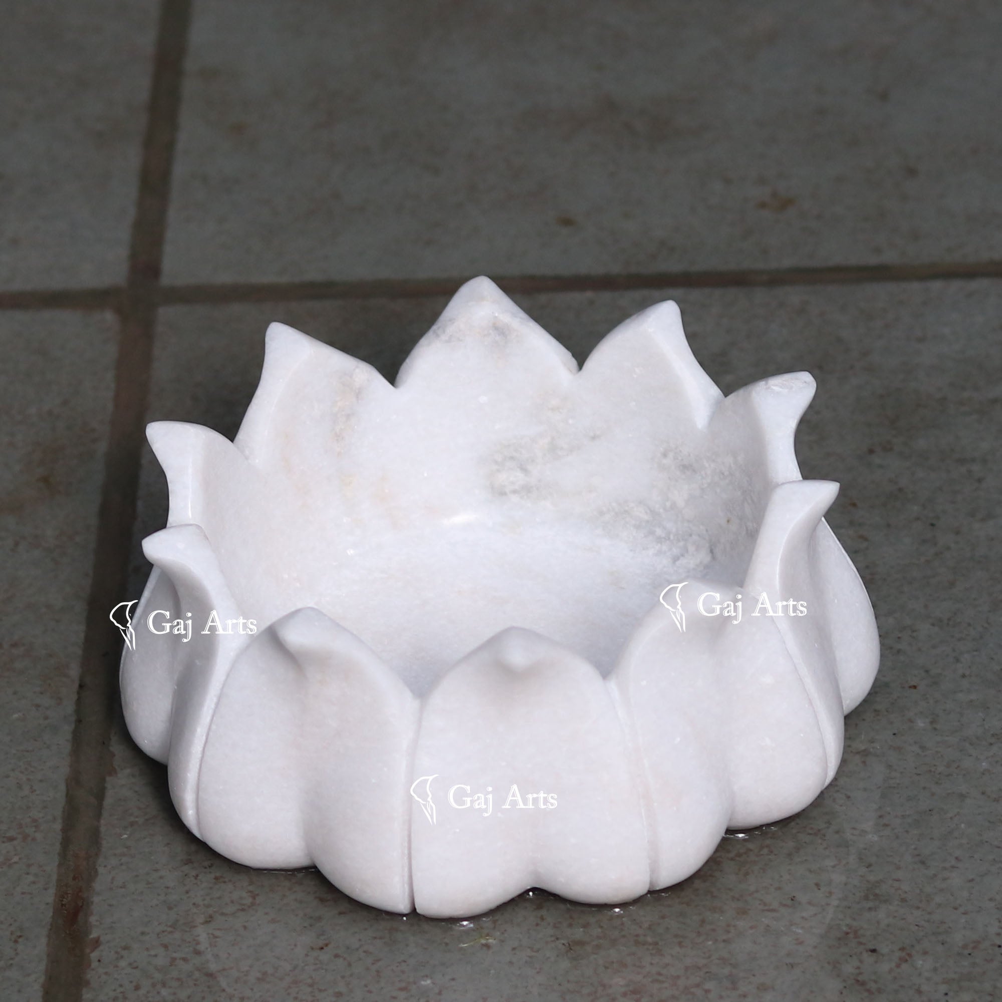 White Marble Elegant Petal Bowl | 7 Inch