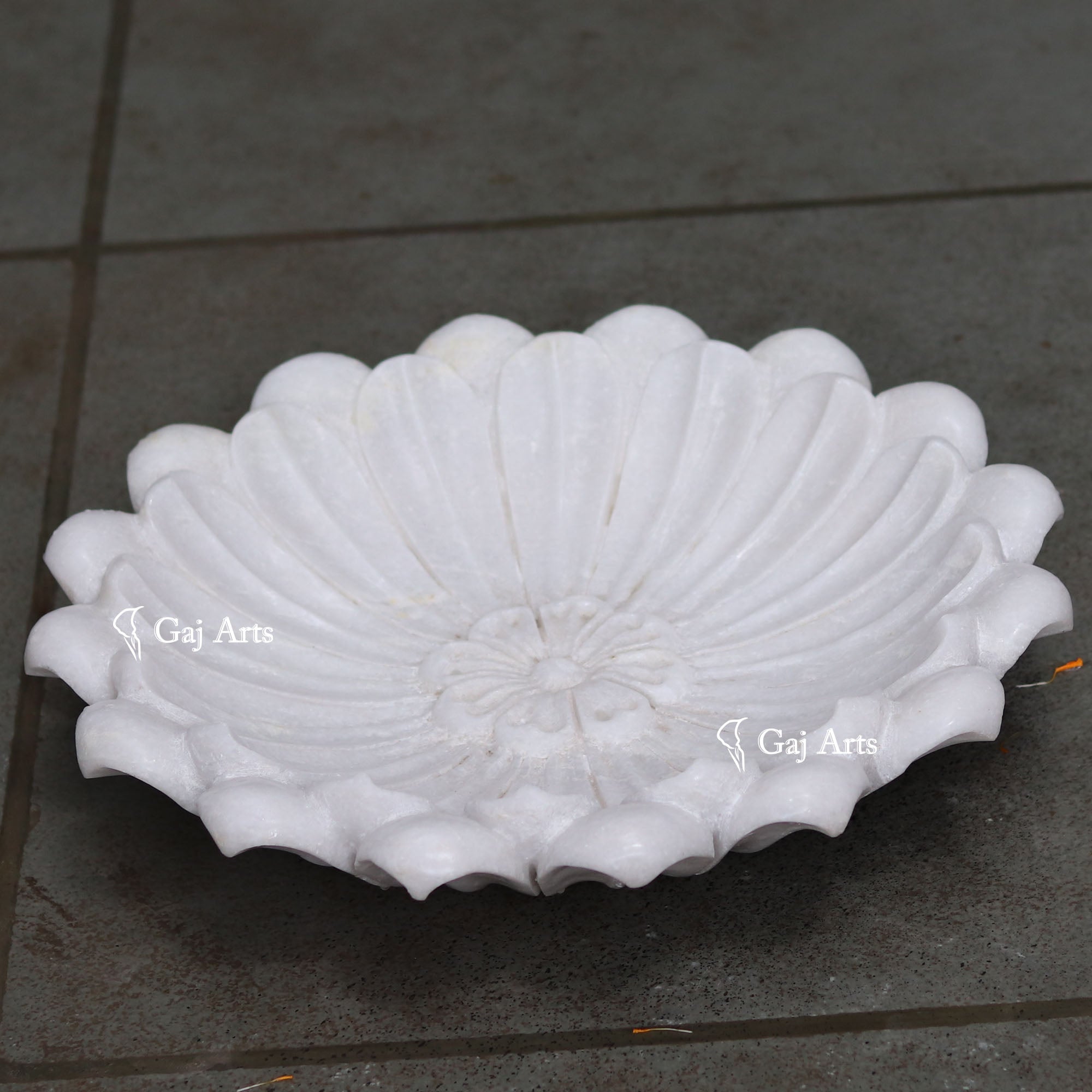 White Marble Elegant Display Bowl | 15 Inch