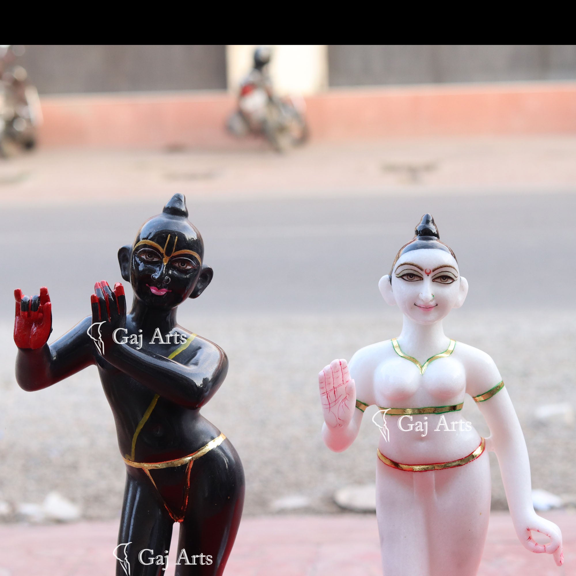 Rajasthan Black Marble White Makrana Marble Iskon Radha Krishna Murti | 15 Inch