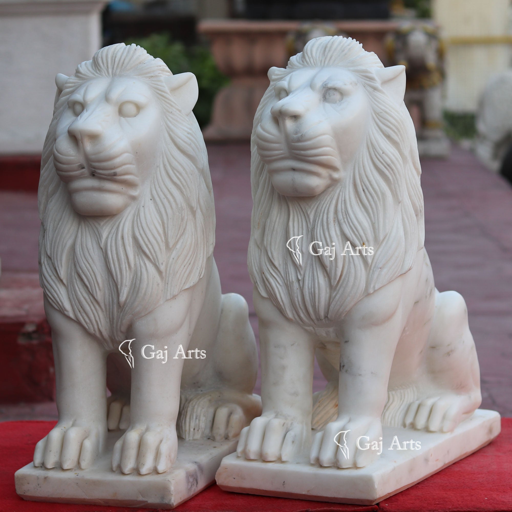 White Marble Lion Sculpture | 24 Inch