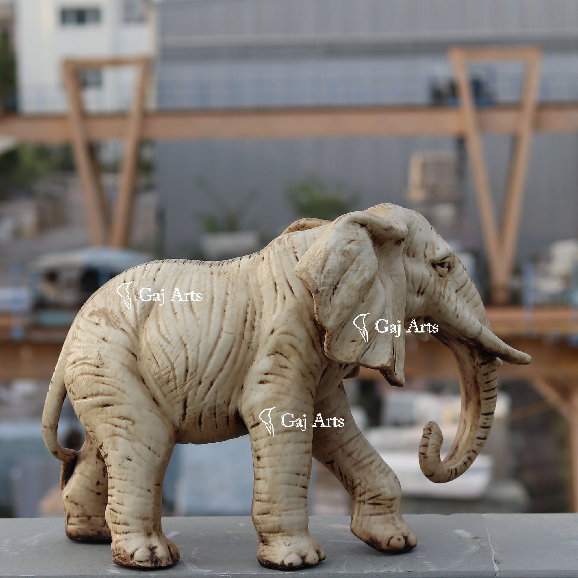 Elephant 18"