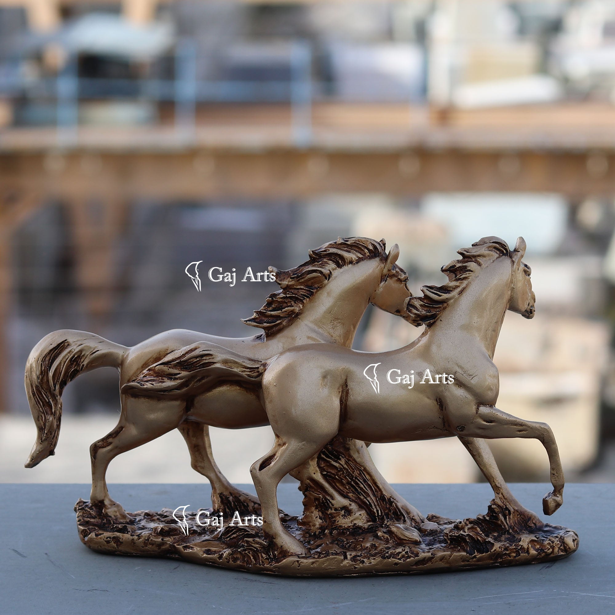 horse statue / 11 inch