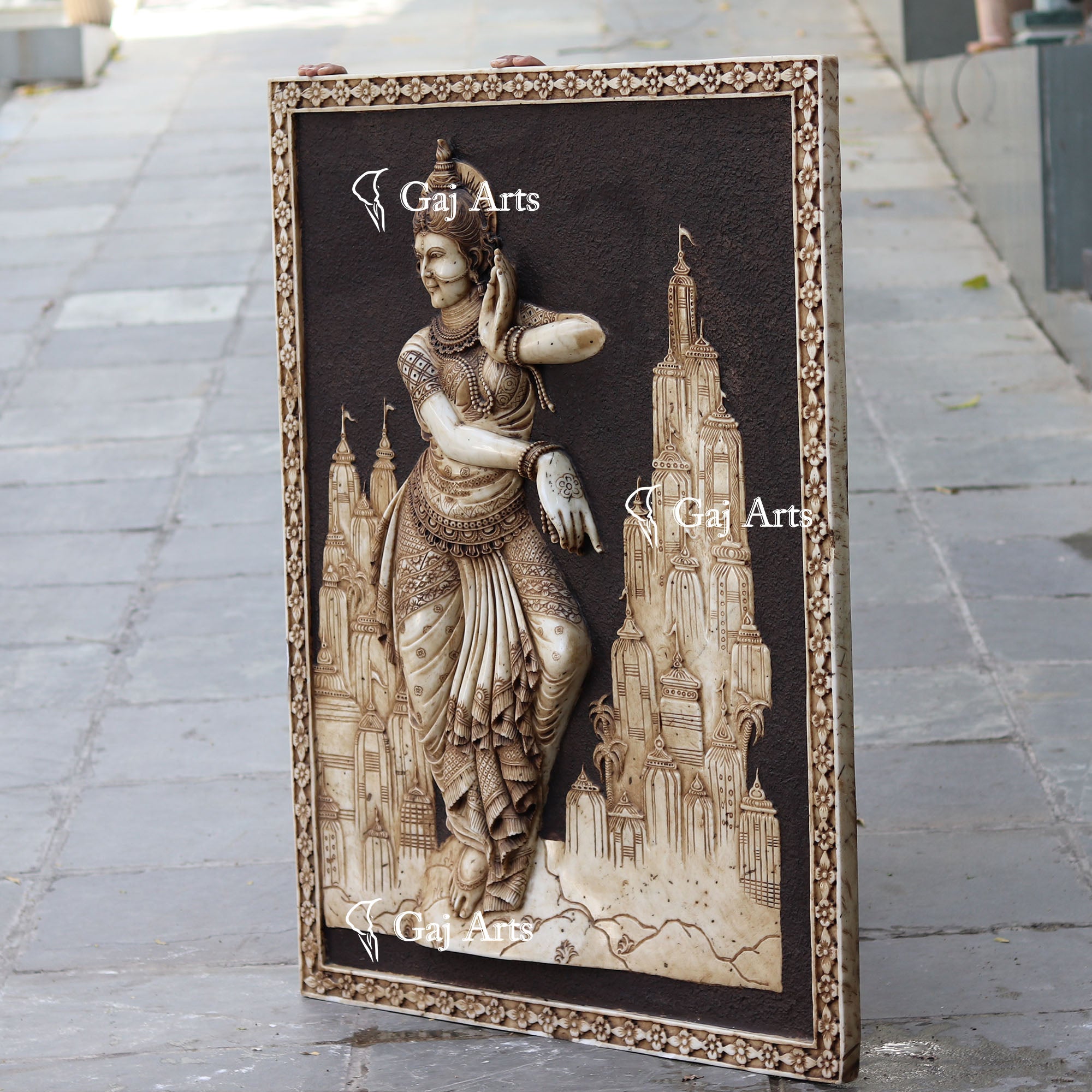White Marble Lady Wall Panel | 54 Inch