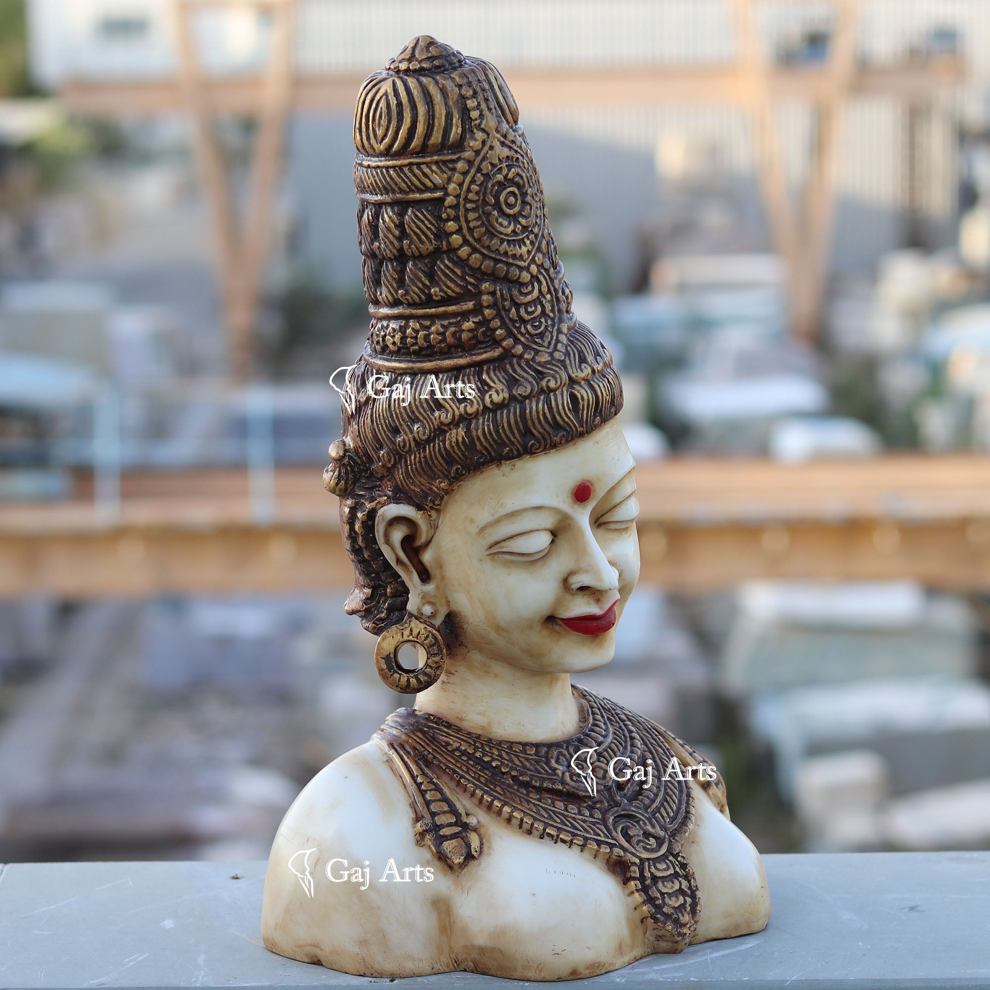 White Antique Finish Lady statue |18 Inch