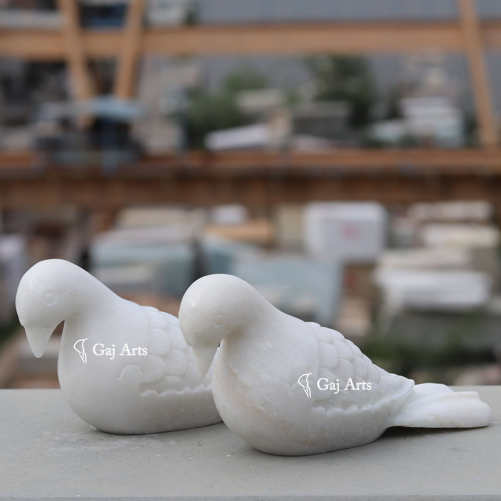 White Marble Pigeon Sculpture | 8 Inch