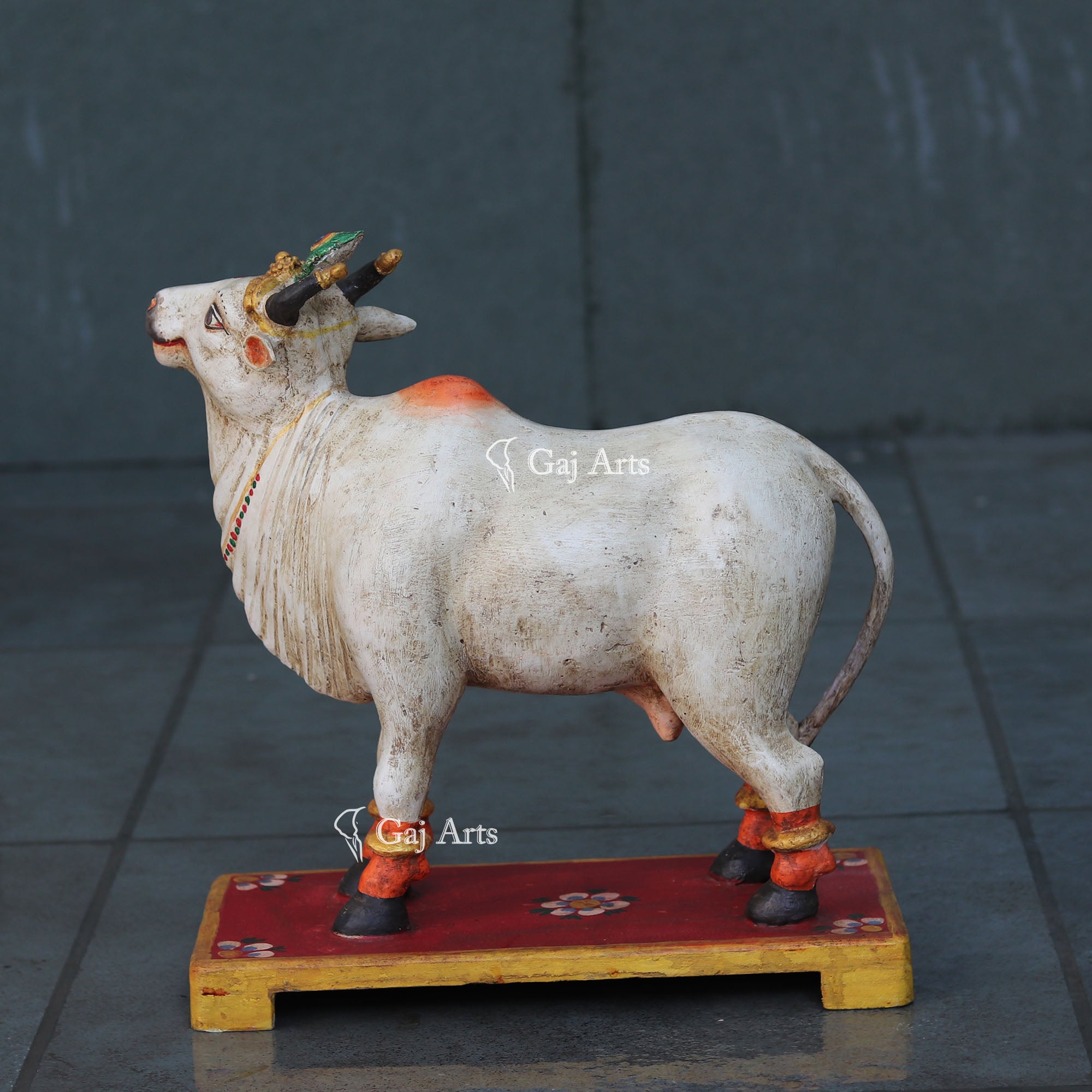 Handcrafted Wooden Cow Idol | 18 Inch