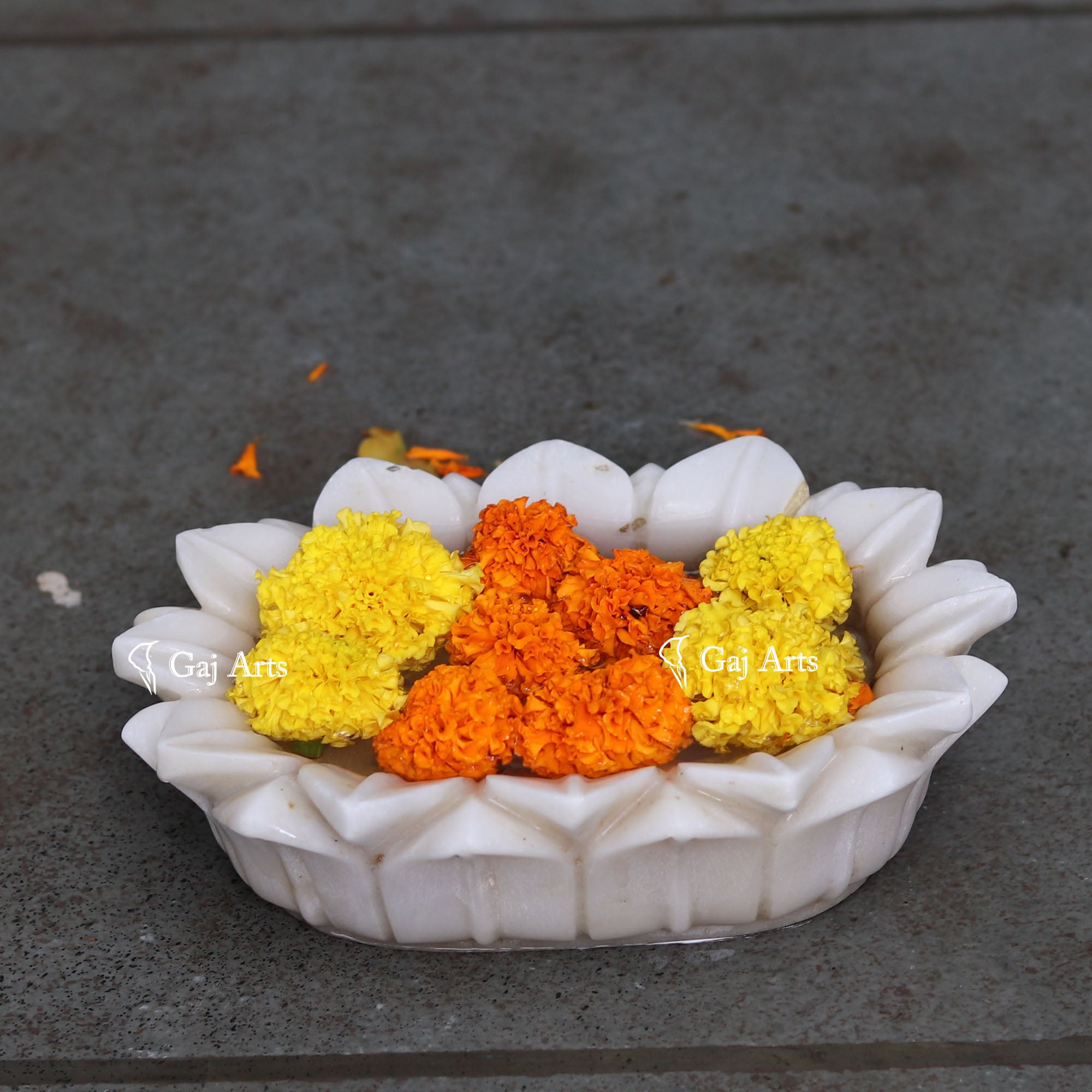 White Marble Elegant Bloom Bowl | 9 Inch