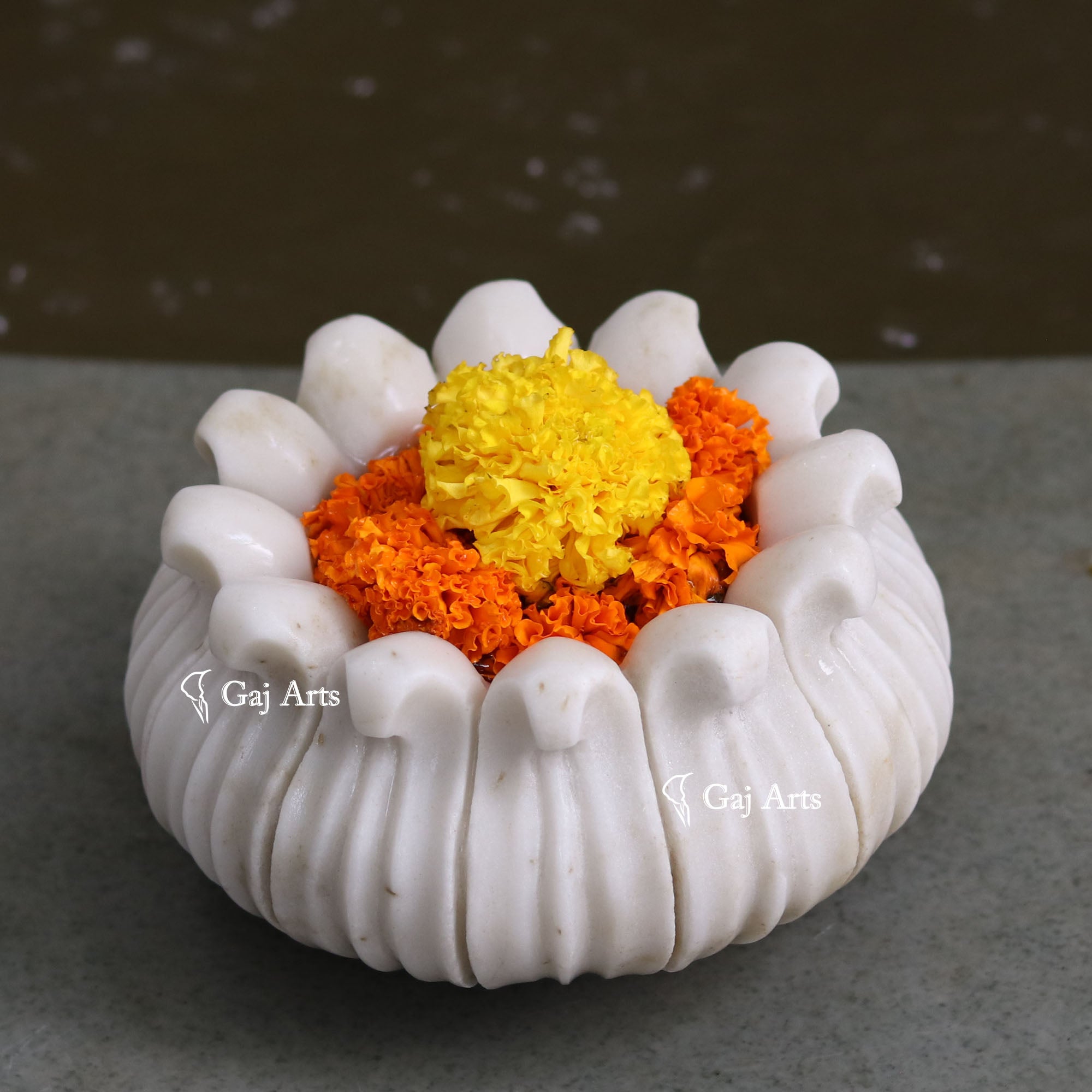 White Marble Minimalist Flower Bowl | 6 Inch