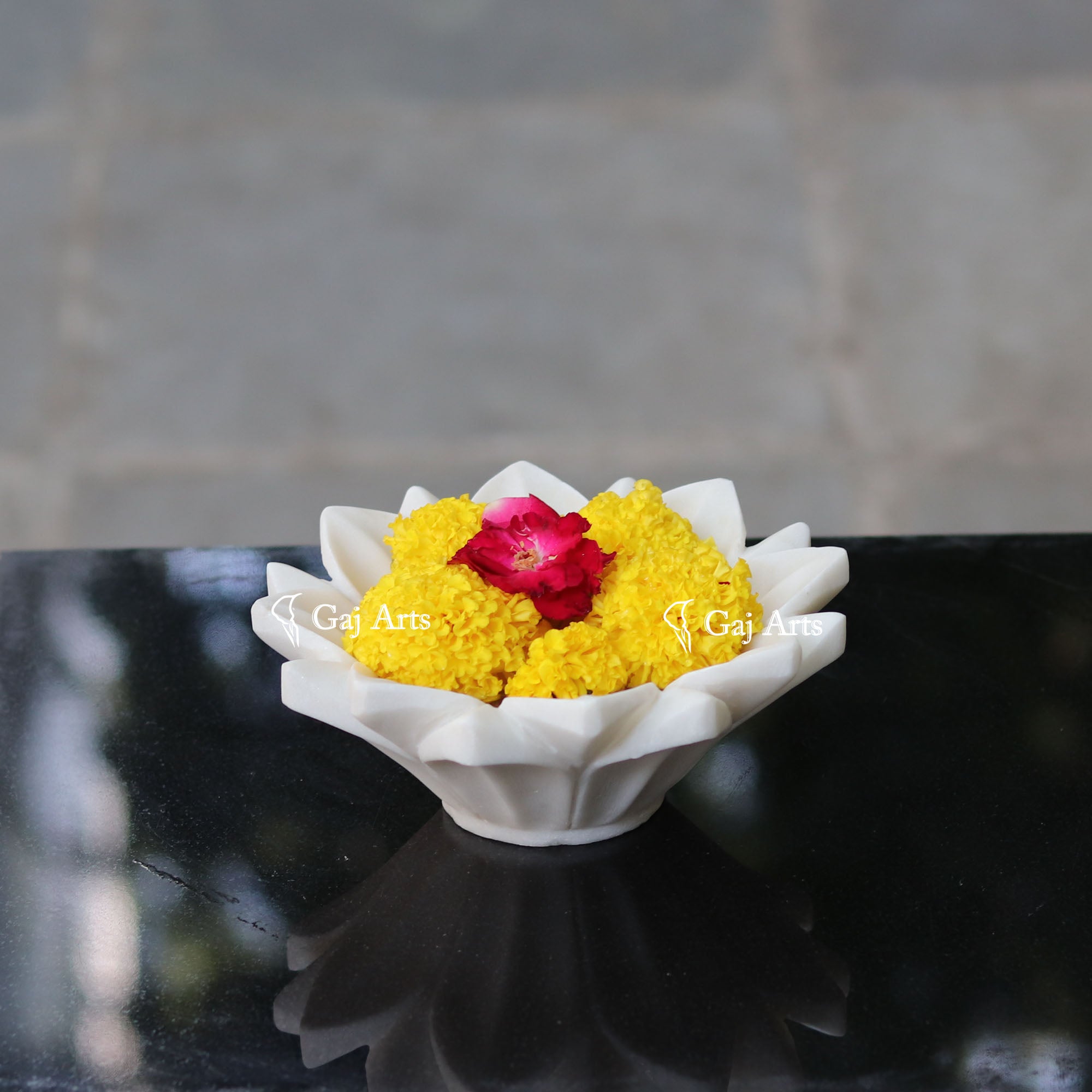 Rajasthan White Marble Mini Flower Uruli | 9 Inch