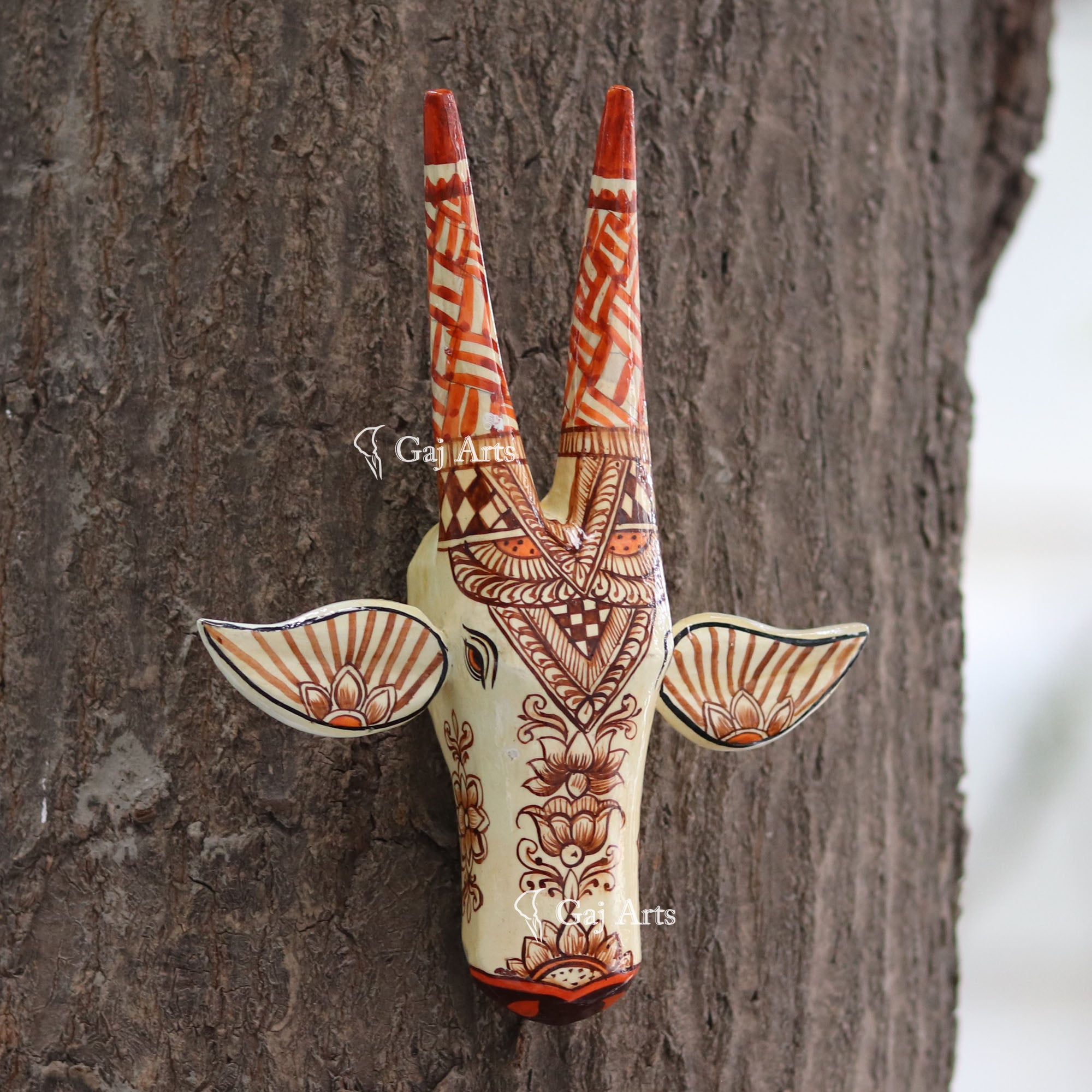 Wooden Nandi Face Sculpture | 8 Inch