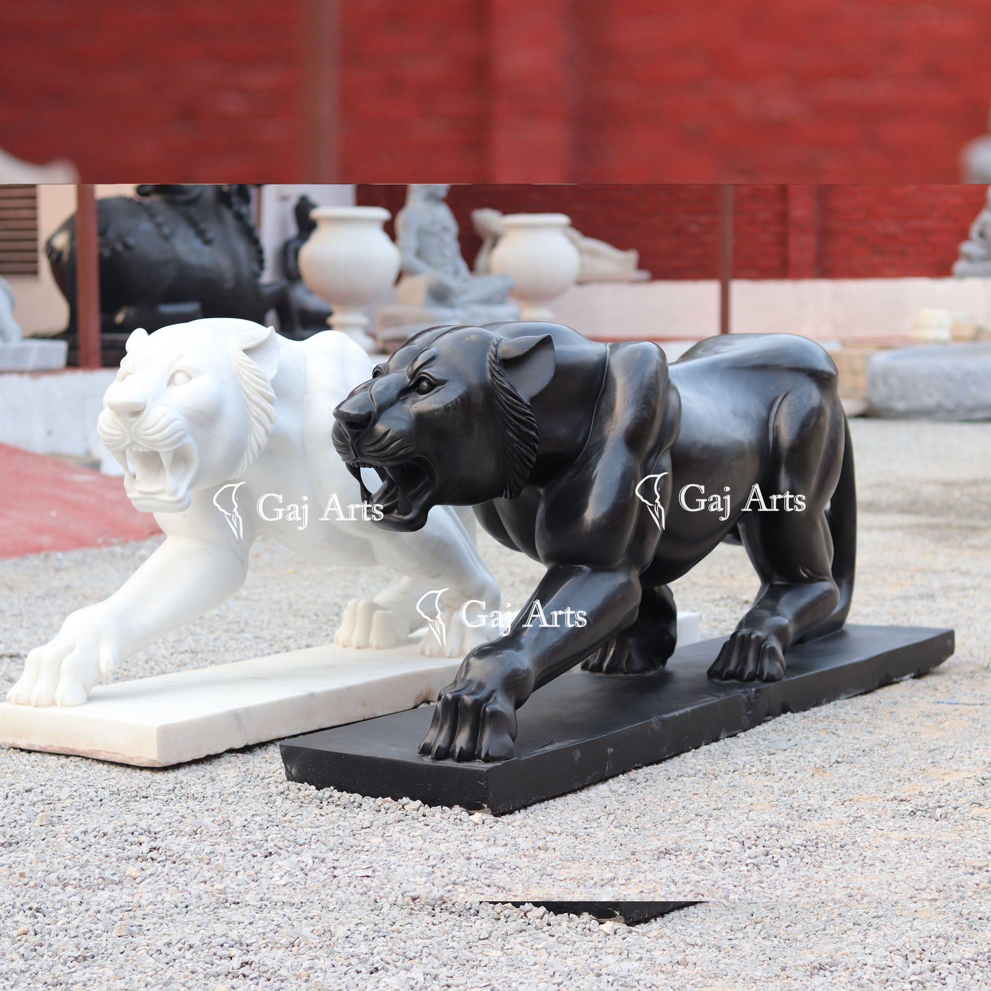 Black & White Marble Lion Sculpture | 72 Inch