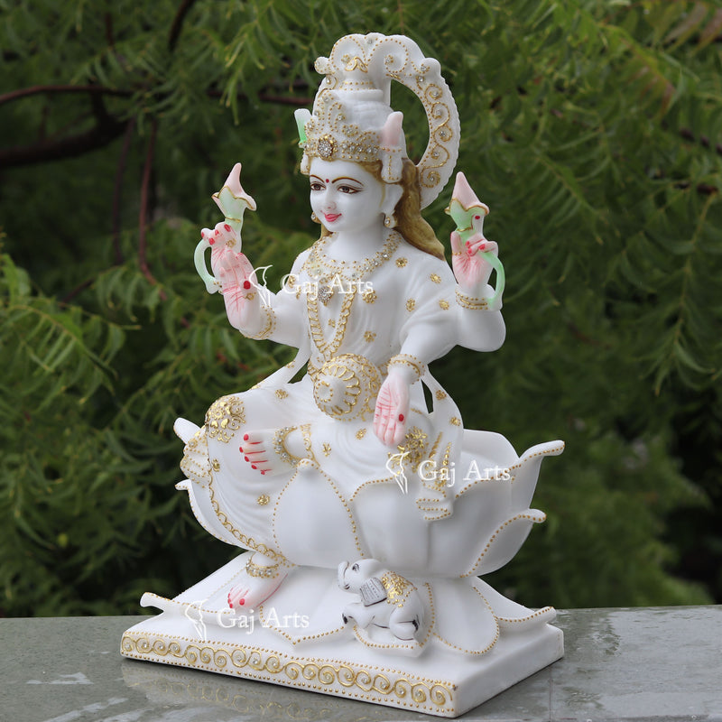 Lakshmi maa 18"
