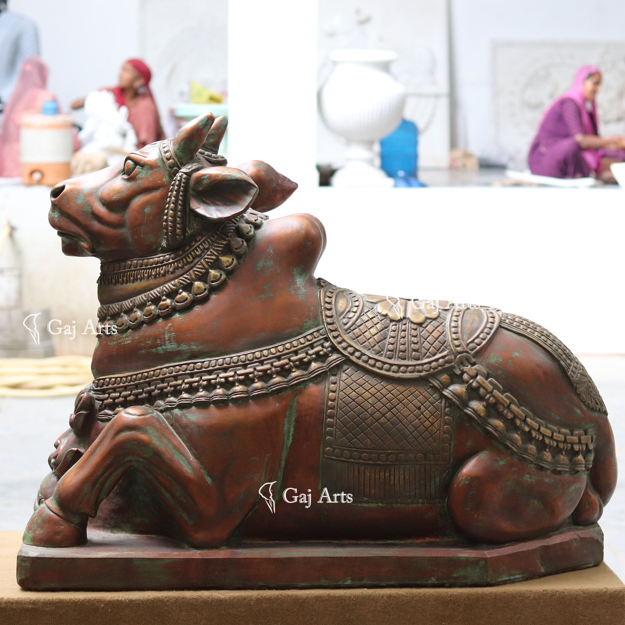 White Marble Nandi Idol | 42 Inch