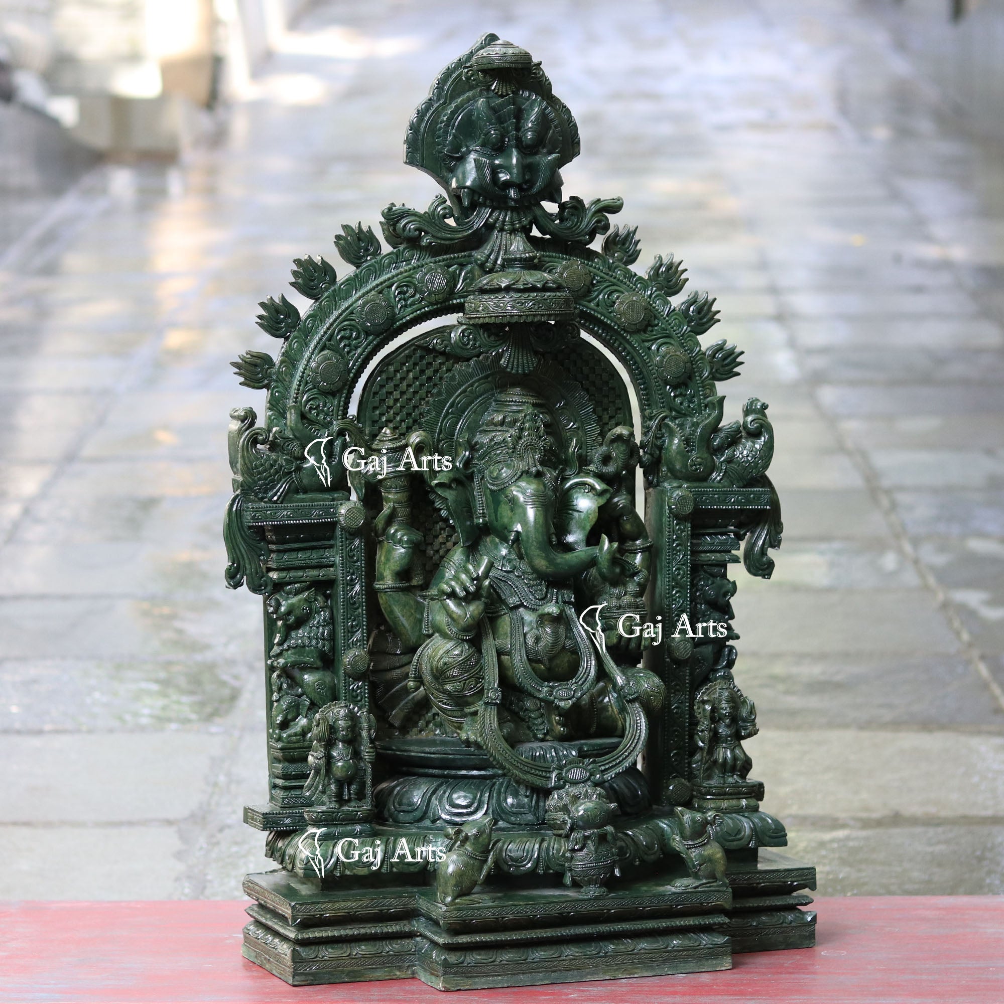 Natural Green Quartz Ganesh Murti | 36 Inch