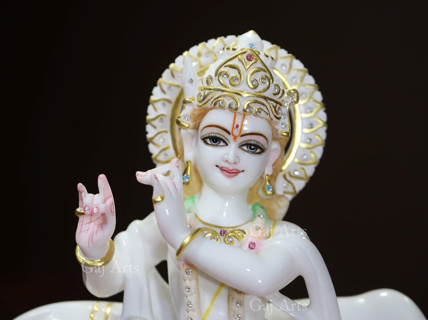 Super White Vietnam Marble Go Gopal Murti | 18 Inch