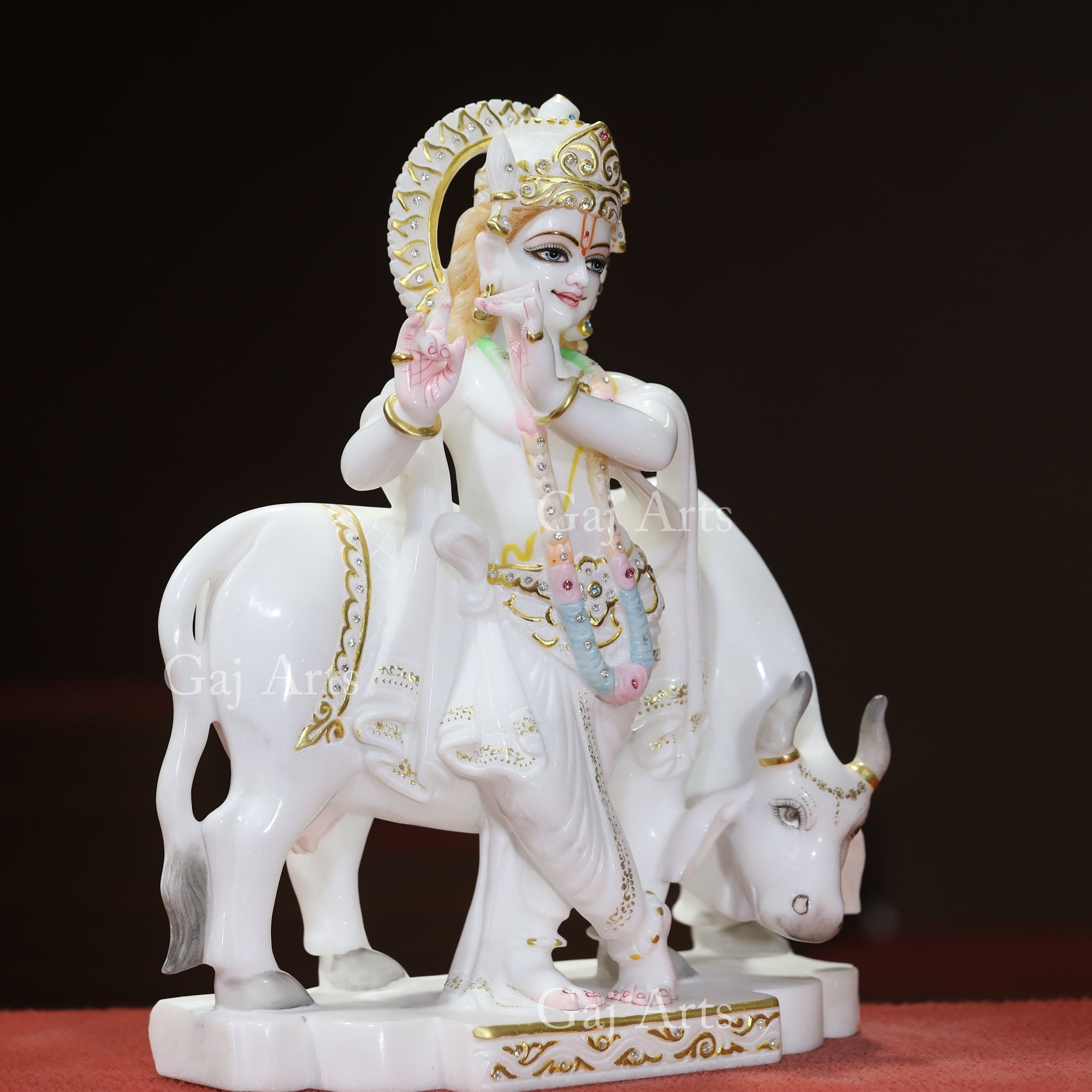 Super White Vietnam Marble Go Gopal Murti | 18 Inch