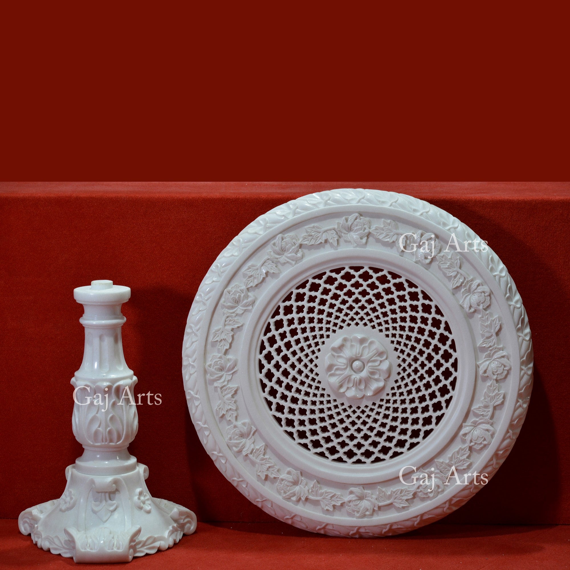 White Makrana Marble Jali Top with Stand | 28 Inch